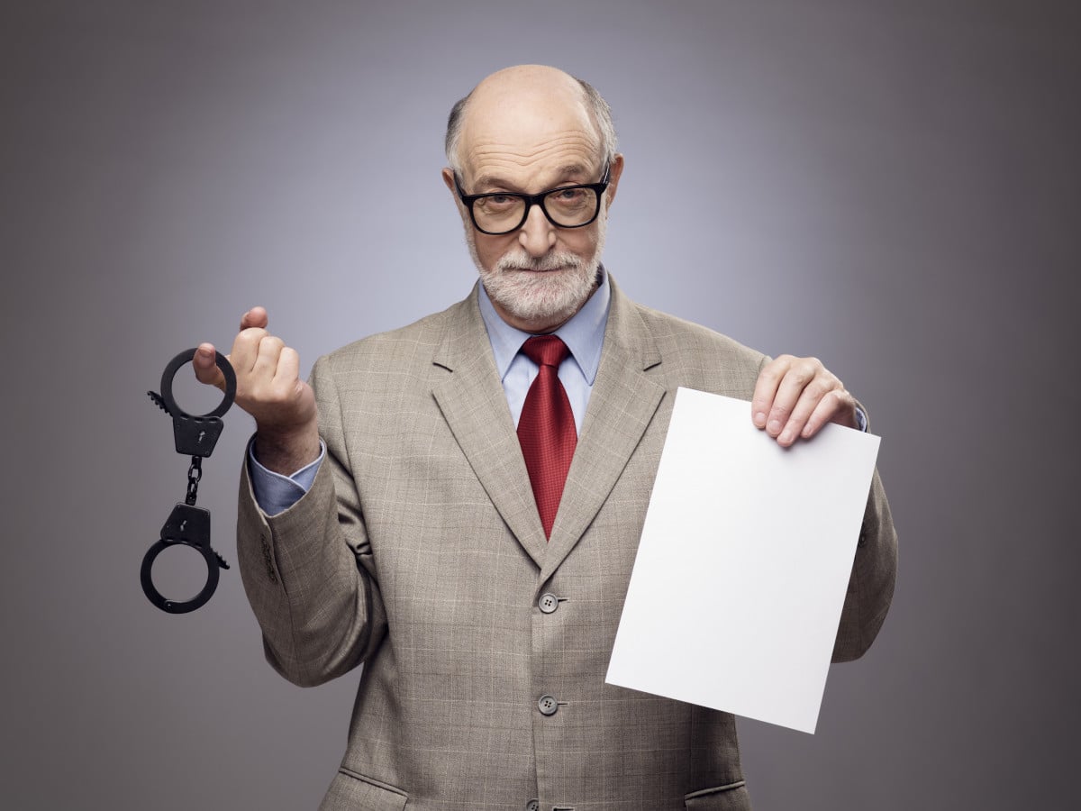 Pensione: è reato non comunicare il decesso del cointestatario?
