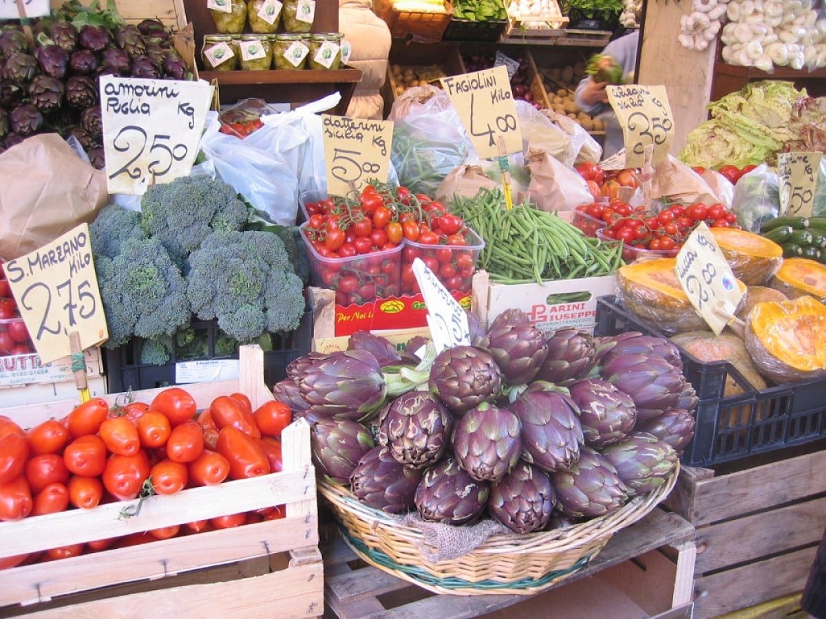 Agroalimentare, maggiori incassi per 8,3 mld di euro. Per Federconsumatori c'è aumento ingiustificato dei prezzi