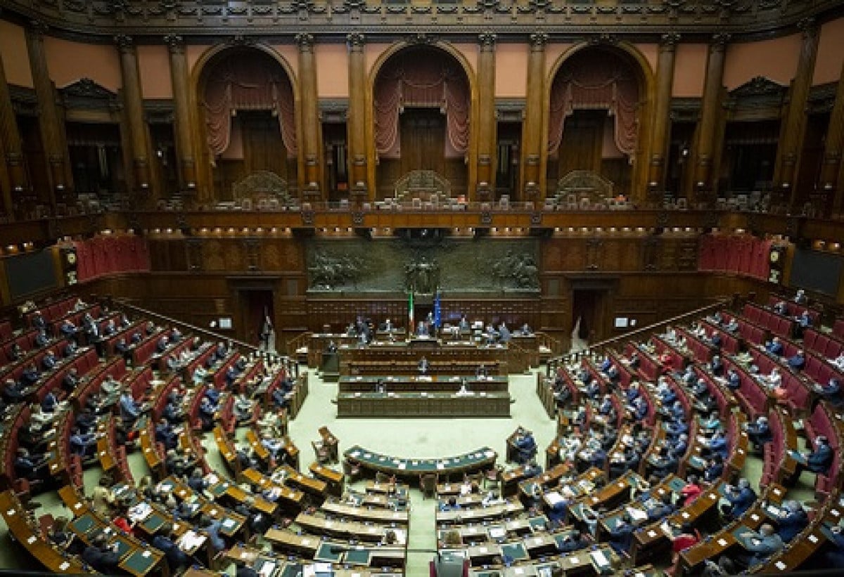 Mucca pazza: convertito in legge il d.l. n. 68/2002