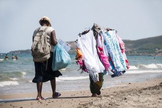 Multe salate per chi fa shopping sulla spiaggia