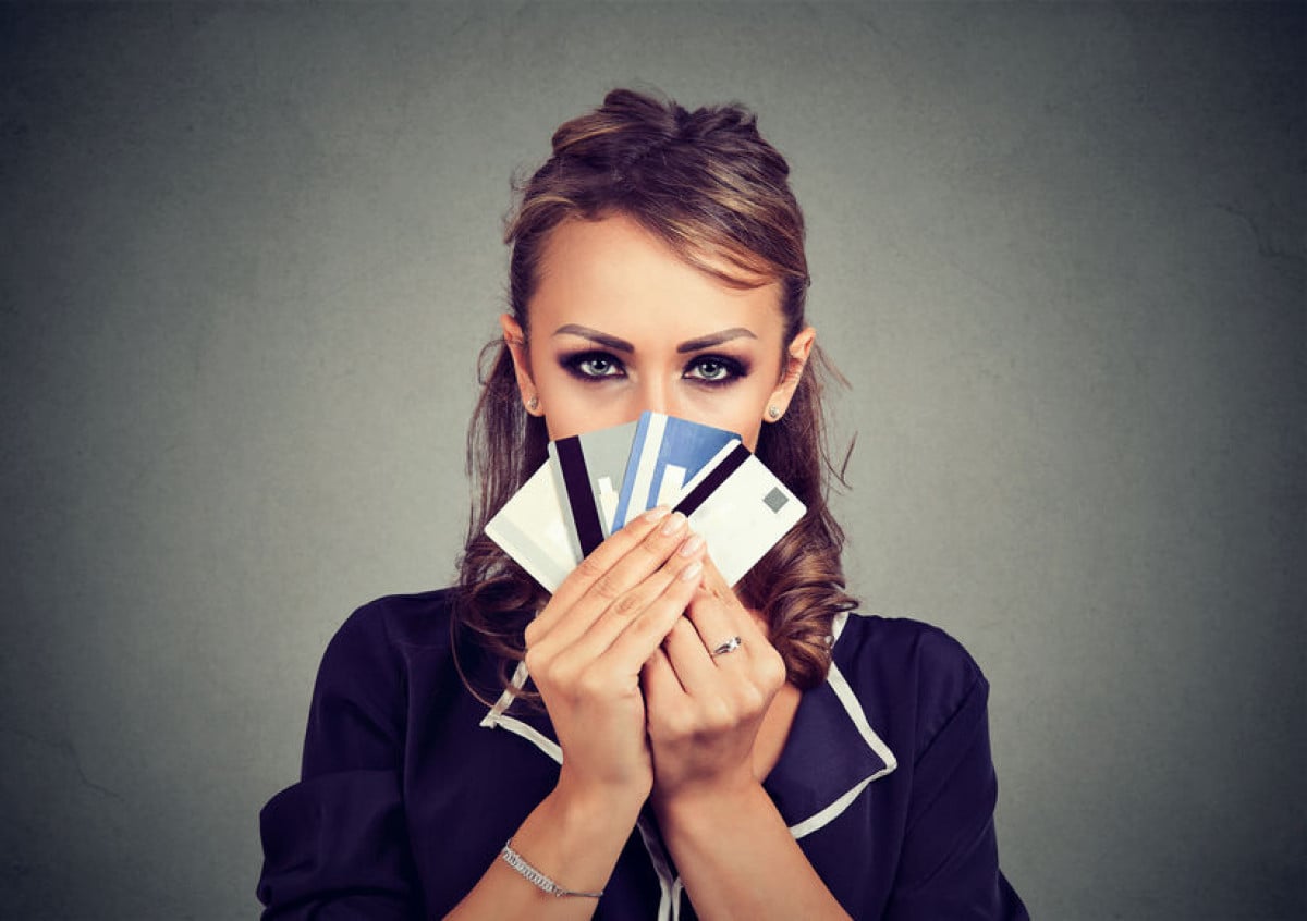 Furto e non appropriazione di cosa smarrita per chi trova una carta di credito e se ne impossessa