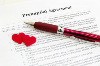 Accordi prematrimoniali: in arrivo la legge