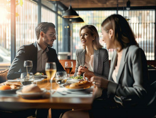 Pausa pranzo sul lavoro: come funziona e chi ne ha diritto