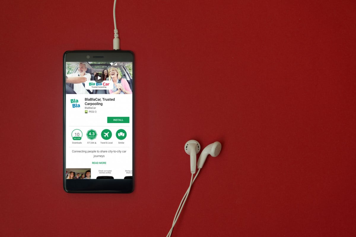 BlaBlaCar: quando dare un passaggio a uno straniero può diventare reato
