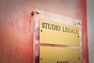 Sovranità digitale dello studio legale: 10 pilastri per l'autorità