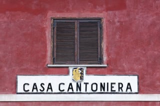 Case cantoniere gratis ai giovani: online il bando