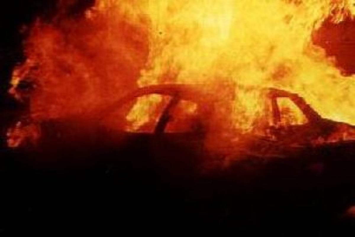 Auto in garage: per l'incendio paga l'assicurazione