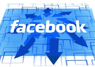 Facebook: arriva la "biografia" pubblica
