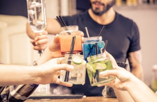 Vendita e somministrazione di alcool