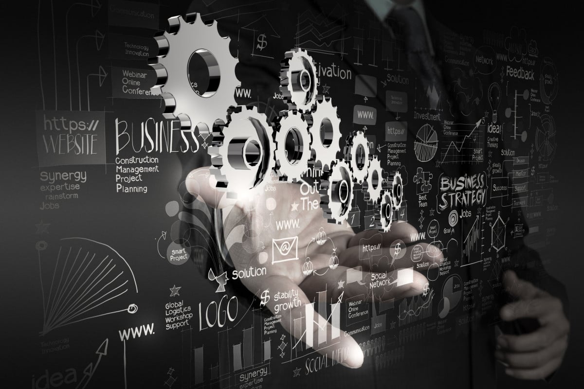 Consulenza legale: può prestarla anche chi non è avvocato?