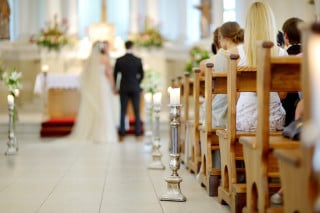 Arriva il bonus matrimonio fino a 20mila euro ma solo per chi si sposa in chiesa