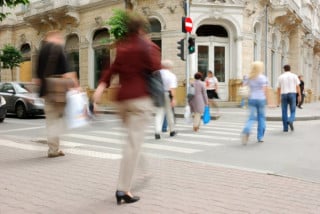 Cassazione: pendone è responsabile esclusivo dell'incidente se attraversa di corsa. Anche se sulle strisce