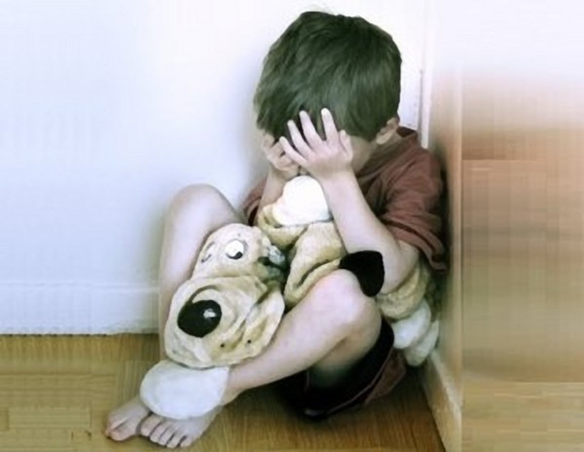 La pedofilia entra nel codice penale italiano. Pene più severe per abusi contro minori