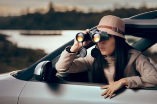 Assegno di mantenimento: è stalking ossessionare l'ex per il mancato versamento