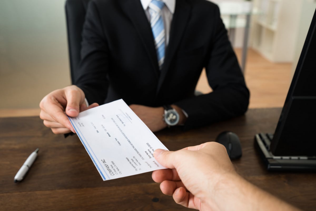 Assegno circolare: è obbligatoria la clausola non trasferibile?