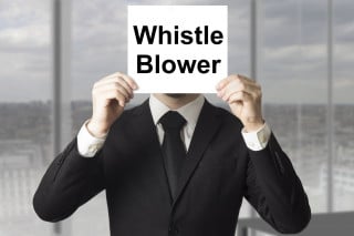 Whistleblowing: tutelato il lavoratore che denuncia reati