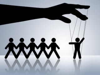 Banche: Corte Ue, la stabilità del sistema finanziario prevale sugli interessi degli azionisti