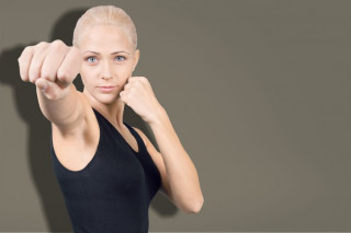 Violenza donne: arriva legge per corsi di difesa personale