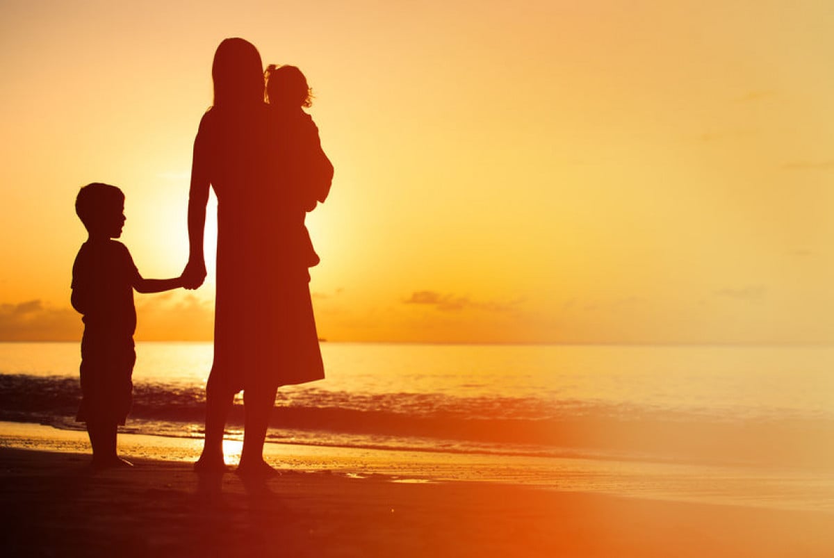 Assegno divorzile all'ex che rinuncia alla carriera per i figli