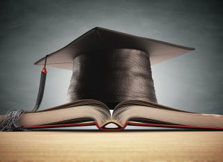 Avvocati: fino a tremila euro per la formazione
