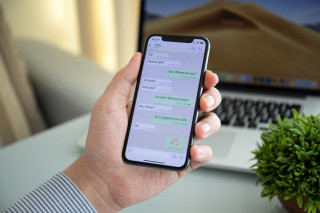 Non si può licenziare chi parla male del capo su WhatsApp
