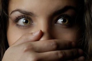 VIOLENZA SESSUALE o stupro presunto? Ricordi di MEDICINA LEGALE, il corpo femminile e il voto alle DONNE