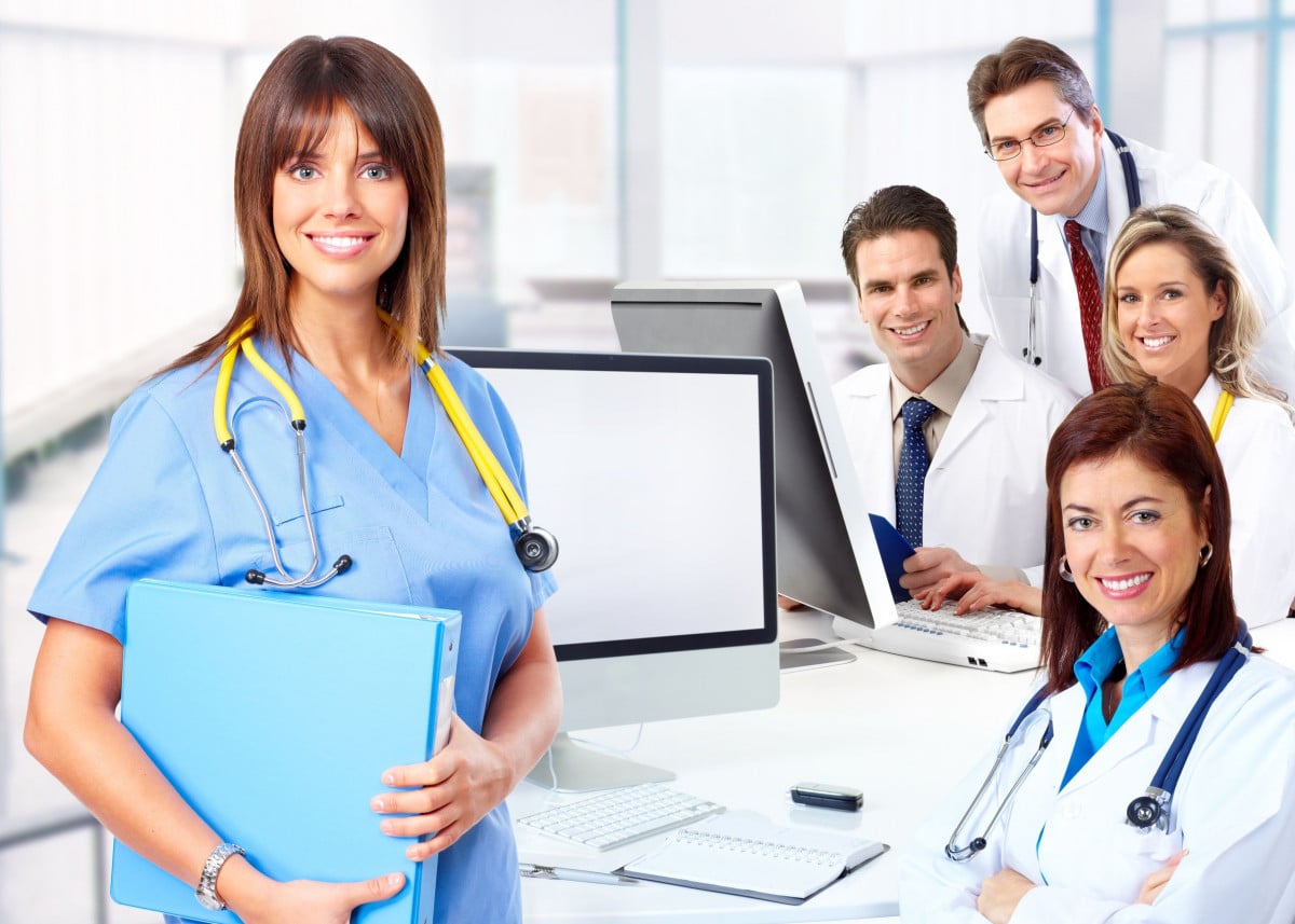 Studi medici: aperti 7 giorni su 7, dalle 8 alle 24, anche per ticket e prenotazioni